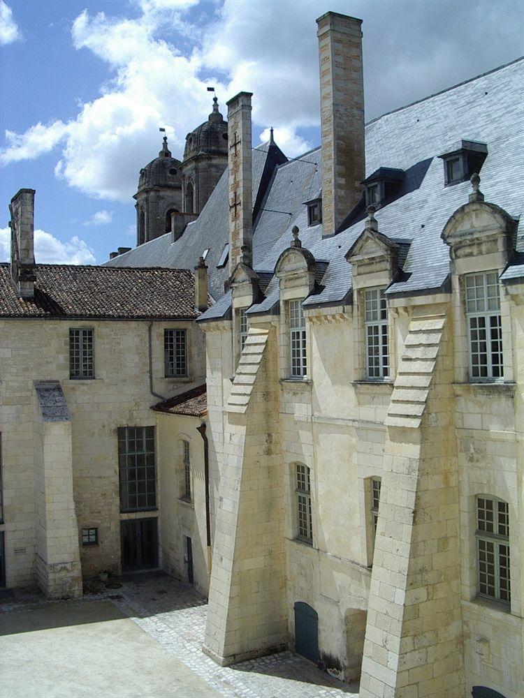 Abbaye Royale Hotell Saint-Jean-dʼAngély Eksteriør bilde