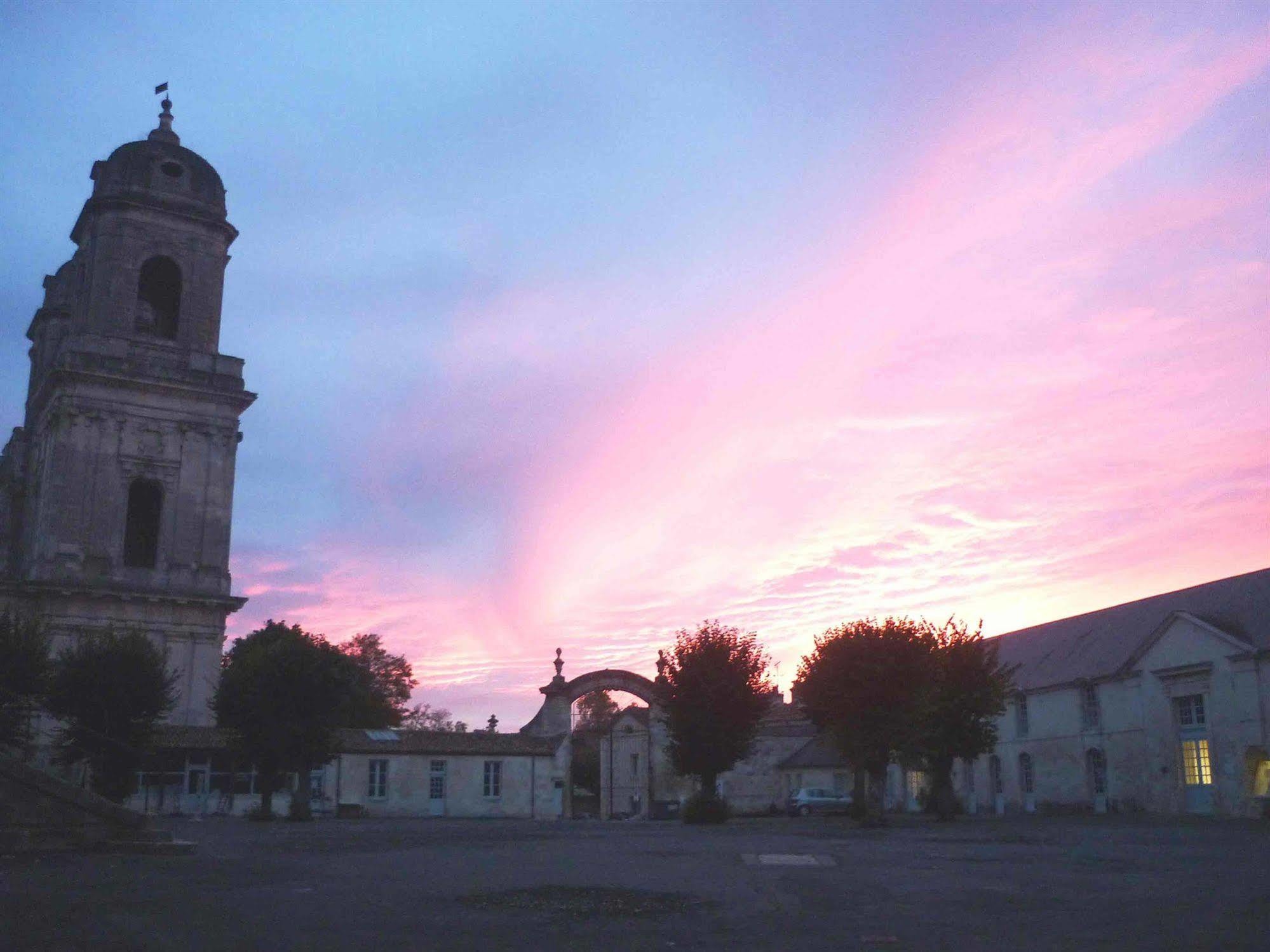 Abbaye Royale Hotell Saint-Jean-dʼAngély Eksteriør bilde